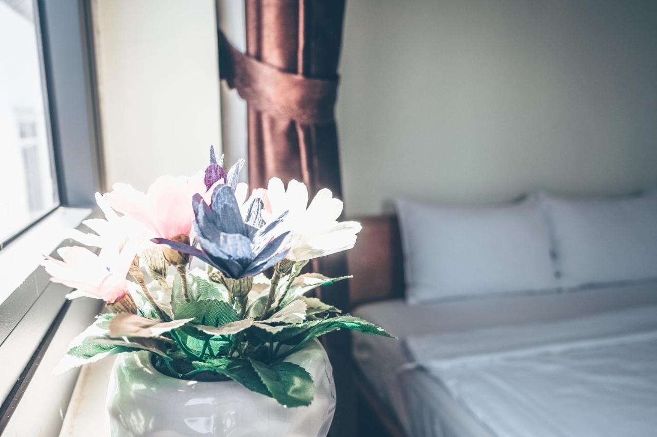 Green Hotel Vinh Loc Ho Chi Minh City Bagian luar foto